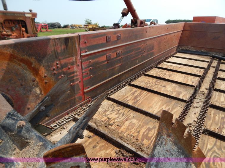 image for item G3442 Case IH 575 manure spreader