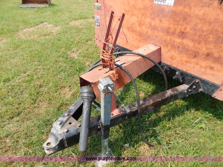 image for item G3442 Case IH 575 manure spreader