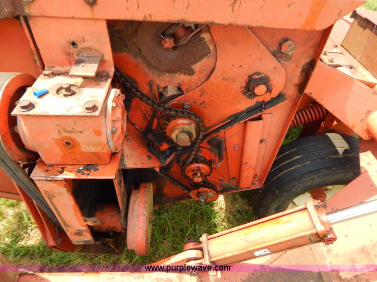 image for item G3447 Hesston 1090 haybine