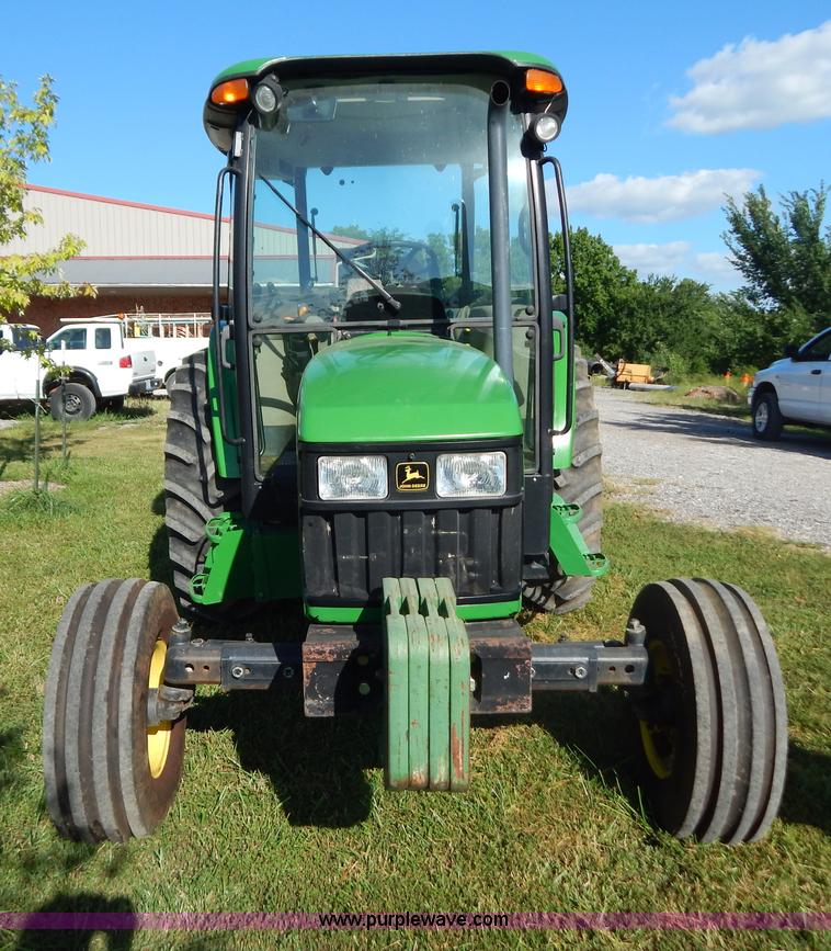image for item G3494 2002 John Deere 5520 tractor