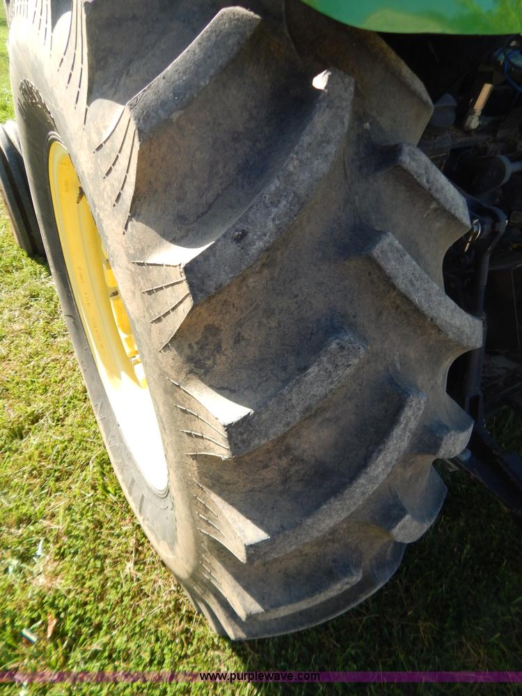 image for item G3494 2002 John Deere 5520 tractor