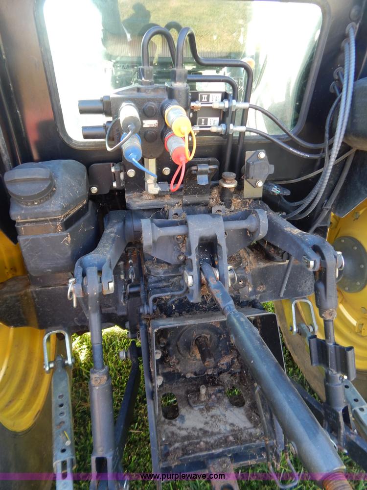 image for item G3494 2002 John Deere 5520 tractor