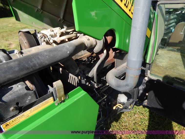 image for item G3494 2002 John Deere 5520 tractor