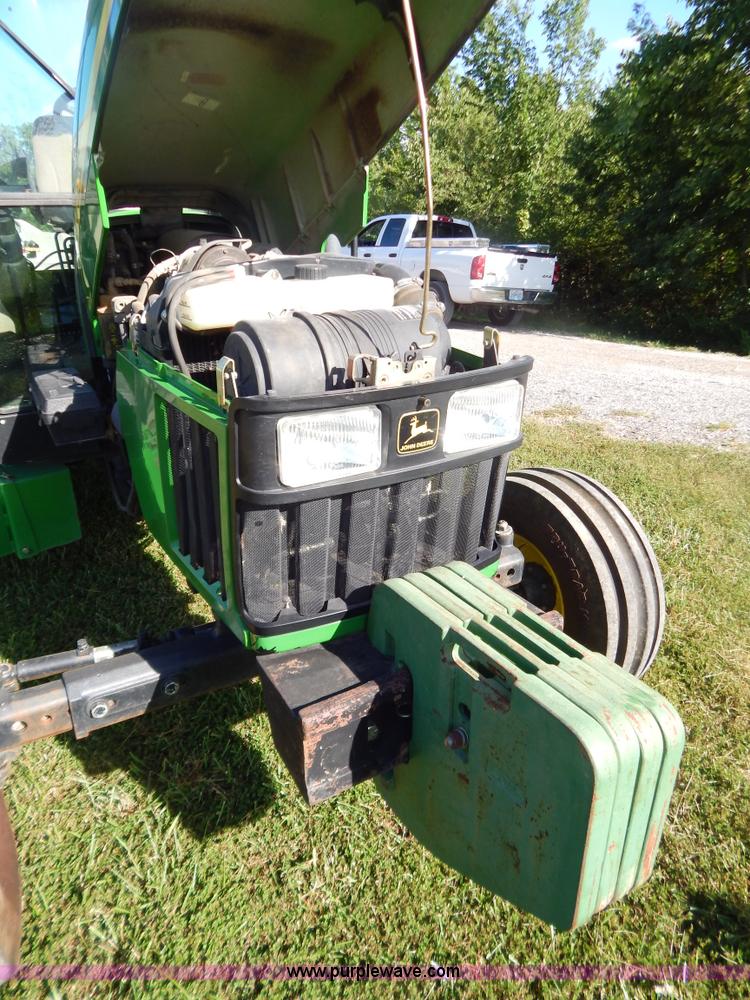 image for item G3494 2002 John Deere 5520 tractor