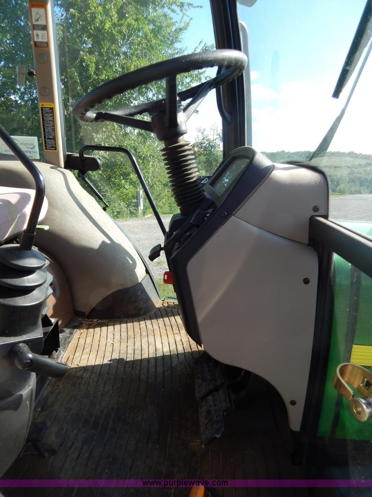 image for item G3494 2002 John Deere 5520 tractor