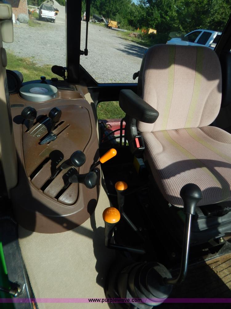 image for item G3494 2002 John Deere 5520 tractor