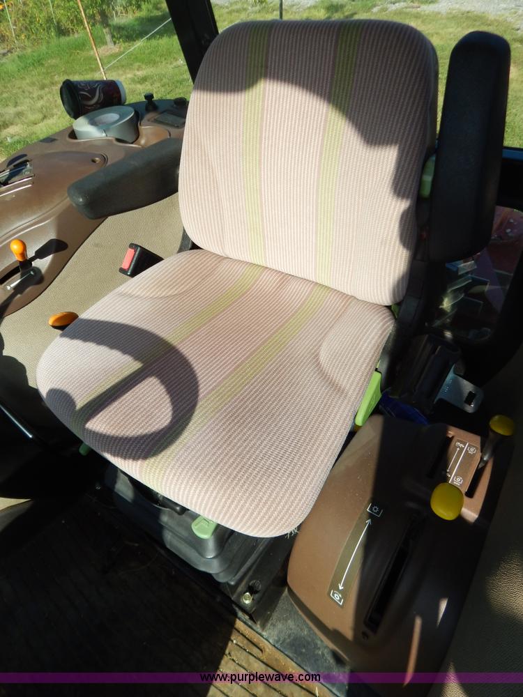 image for item G3494 2002 John Deere 5520 tractor