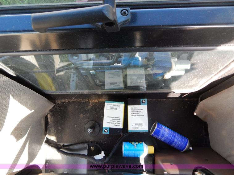 image for item G3494 2002 John Deere 5520 tractor