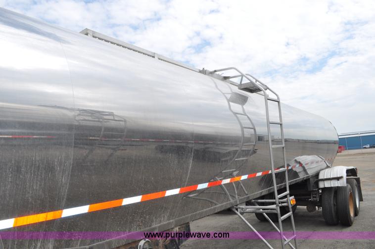 image for item G6158 1983 Polar milk tanker trailer