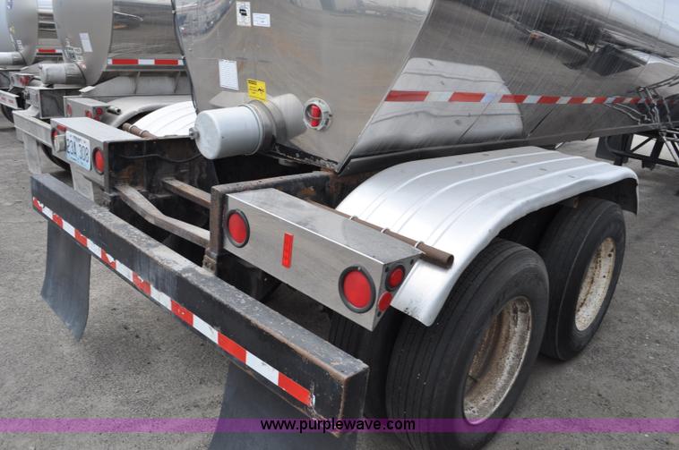 image for item G6158 1983 Polar milk tanker trailer