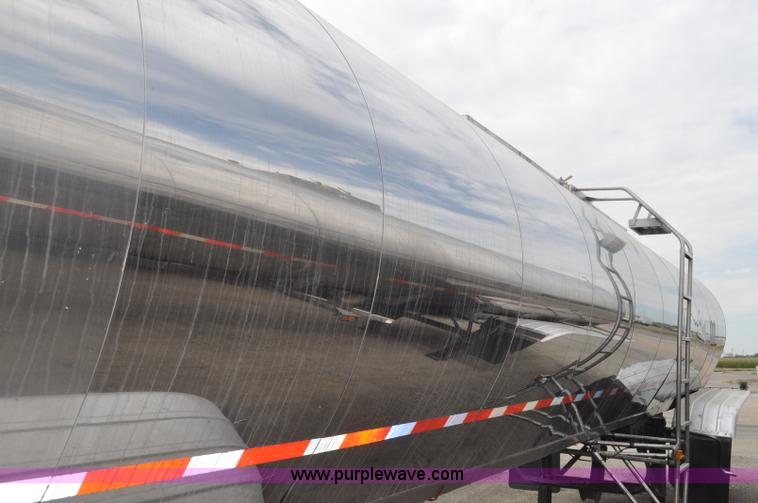 image for item G6158 1983 Polar milk tanker trailer