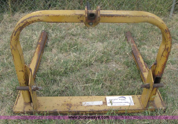 image for item H6377 LBJ  three point bale fork