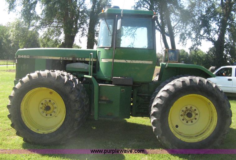image for item H6454 1983 John Deere 8450 4WD tractor
