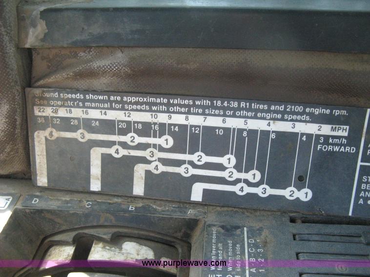 image for item H6454 1983 John Deere 8450 4WD tractor