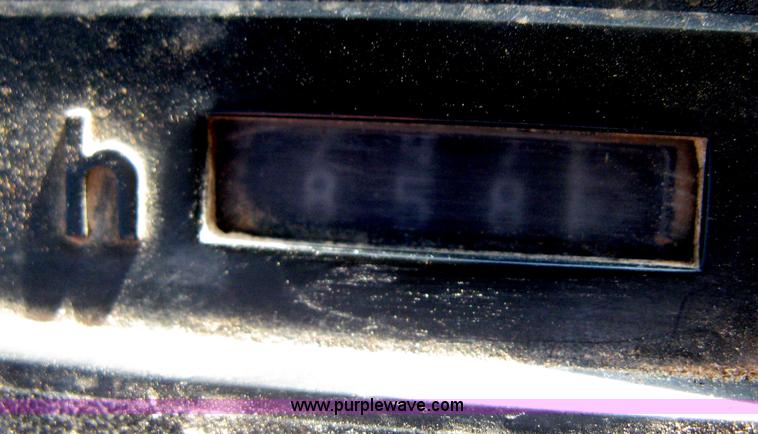 image for item H6454 1983 John Deere 8450 4WD tractor