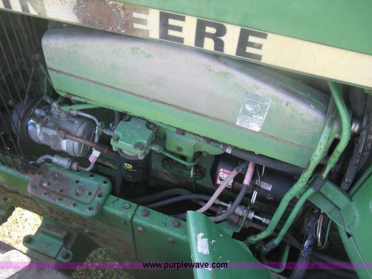 image for item H6454 1983 John Deere 8450 4WD tractor