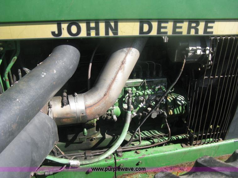 image for item H6454 1983 John Deere 8450 4WD tractor