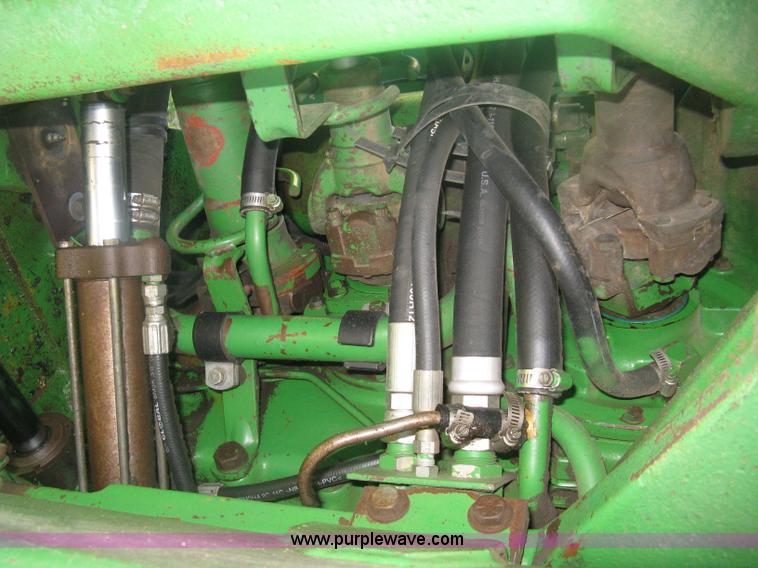 image for item H6454 1983 John Deere 8450 4WD tractor
