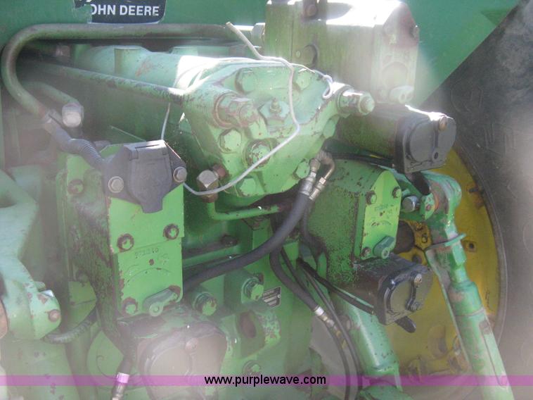 image for item H6454 1983 John Deere 8450 4WD tractor