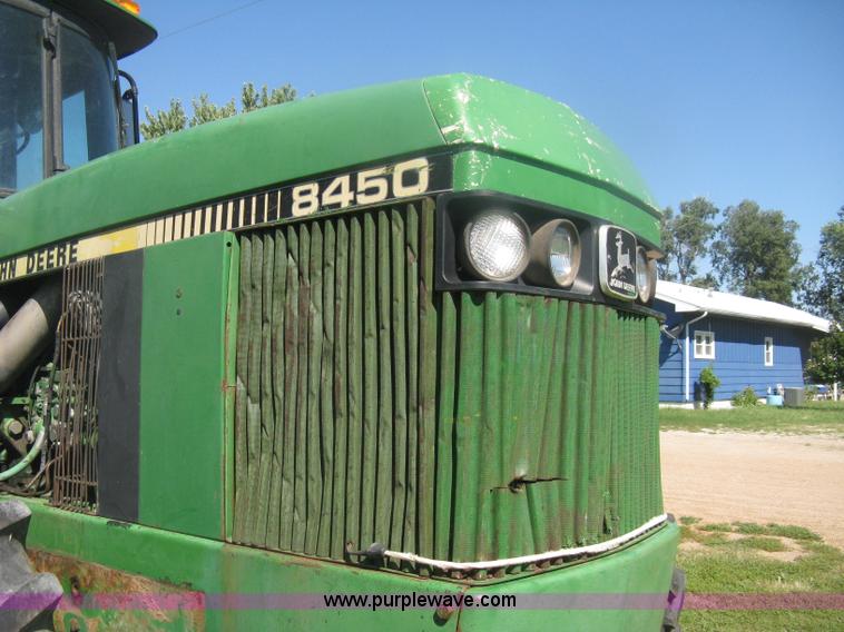 image for item H6454 1983 John Deere 8450 4WD tractor