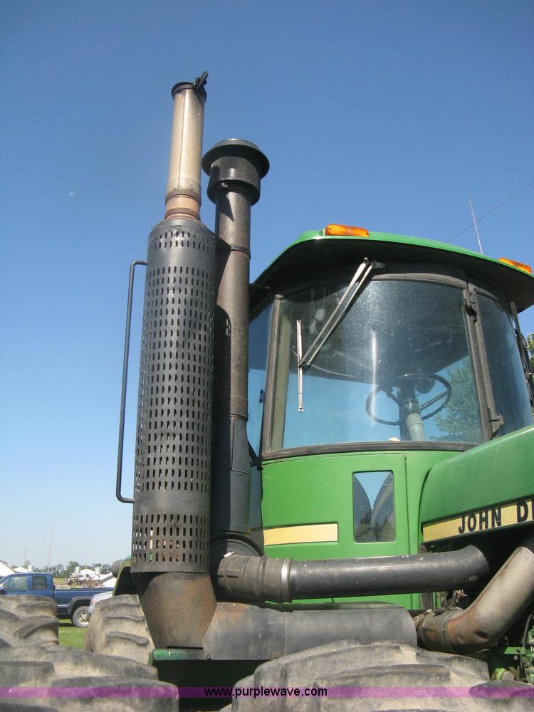 image for item H6454 1983 John Deere 8450 4WD tractor