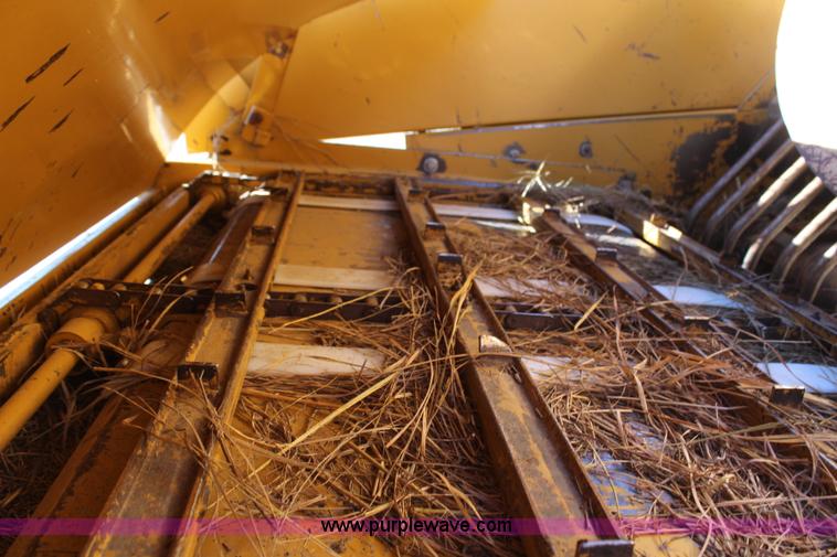 image for item H6684 HayBuster 2554 bale processor