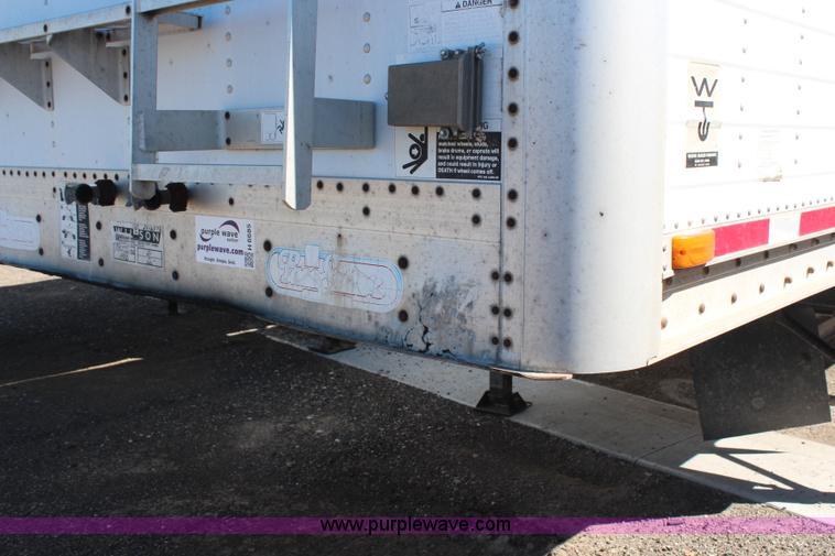 image for item H6685 1992 Wilson DWH 200 Pacesetter double hopper grain trailer