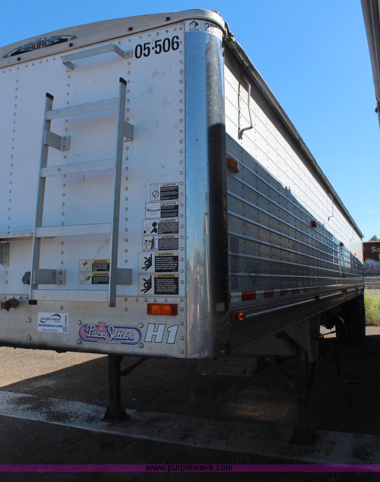 image for item H6686 1998 Wilson DWH 400 Pacesetter double hopper grain trailer