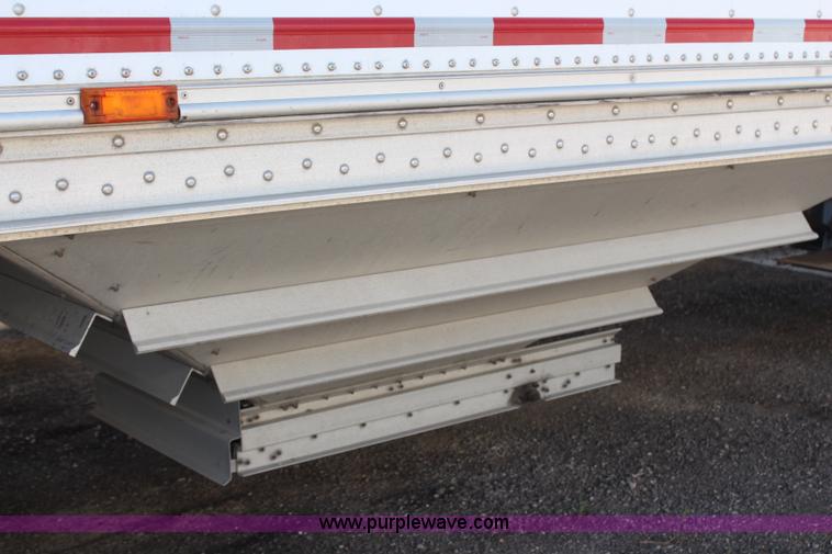 image for item H6686 1998 Wilson DWH 400 Pacesetter double hopper grain trailer