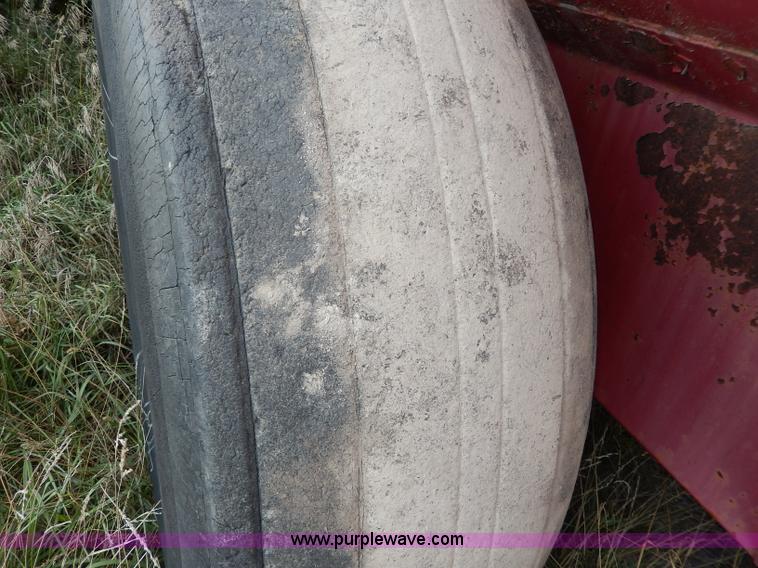 image for item H6972 Grain Cart