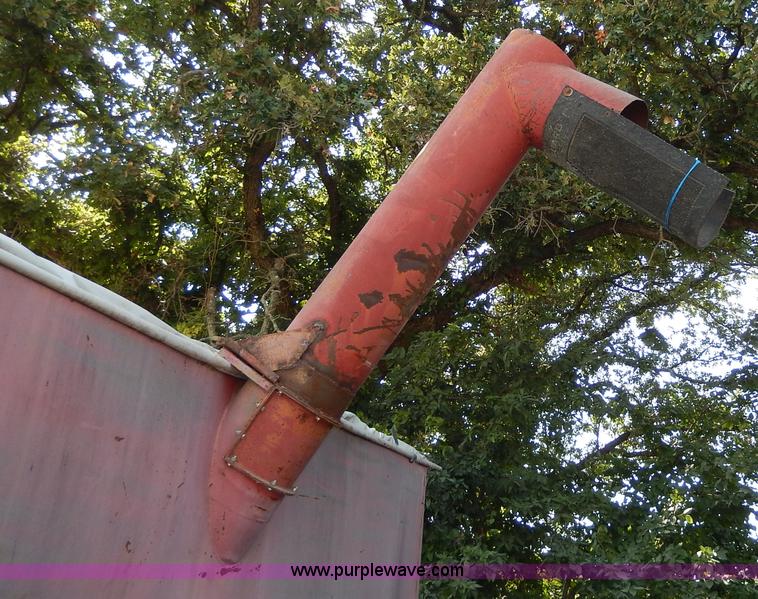 image for item H6972 Grain Cart