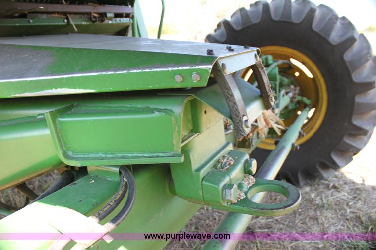 image for item H7320 1987 John Deere 7720 Titan II RWA combine