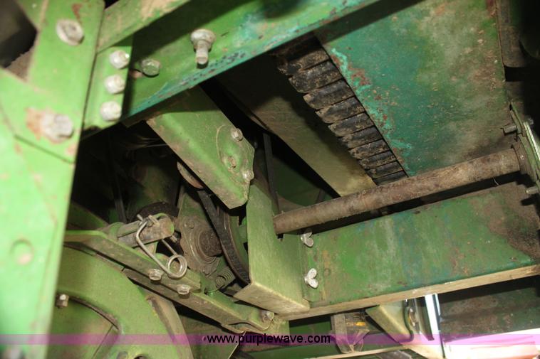 image for item H7320 1987 John Deere 7720 Titan II RWA combine