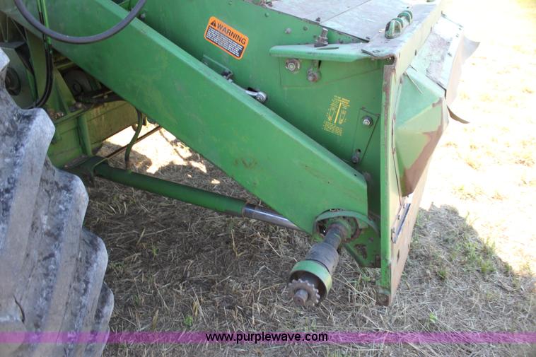 image for item H7320 1987 John Deere 7720 Titan II RWA combine