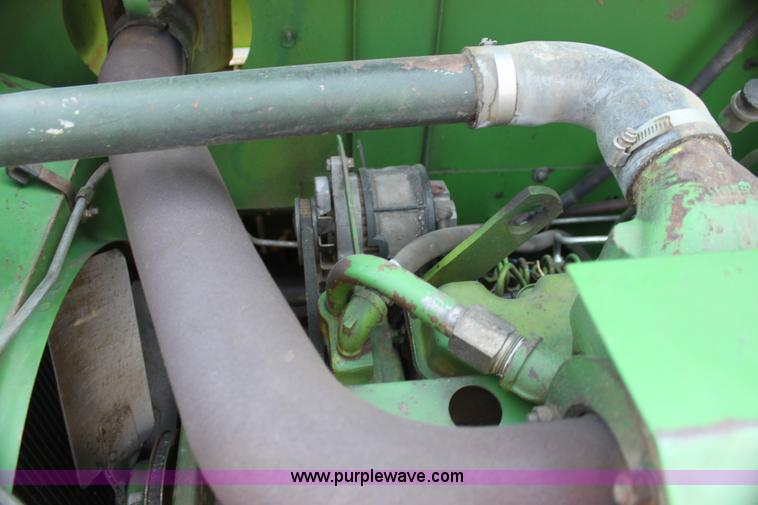 image for item H7320 1987 John Deere 7720 Titan II RWA combine