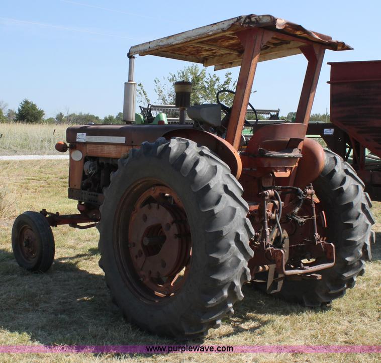 image for item H7329 Farmall 560 tractor