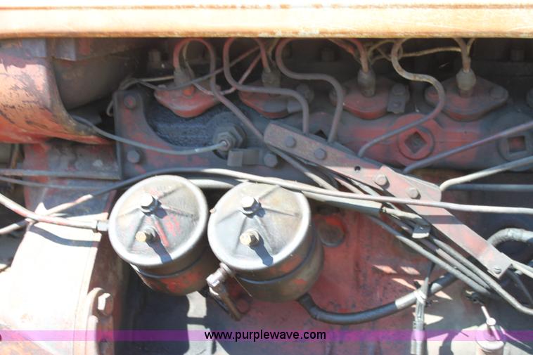 image for item H7329 Farmall 560 tractor