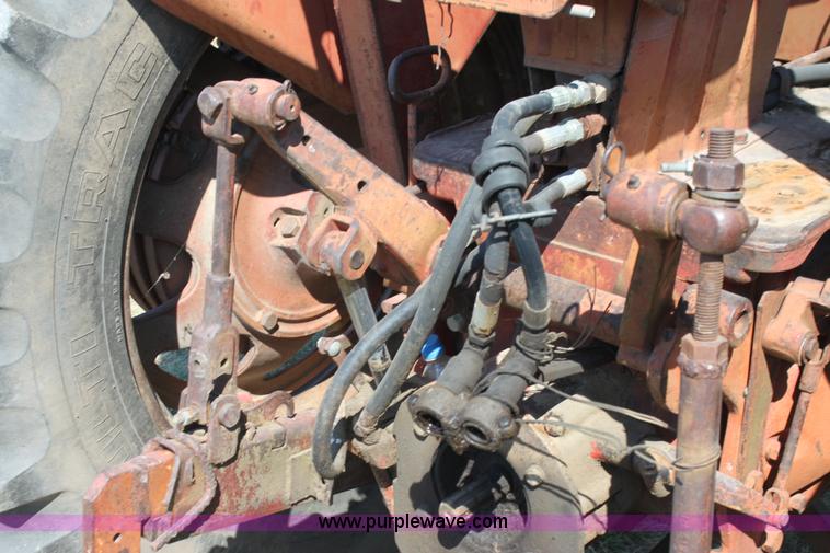 image for item H7329 Farmall 560 tractor