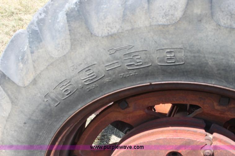 image for item H7329 Farmall 560 tractor