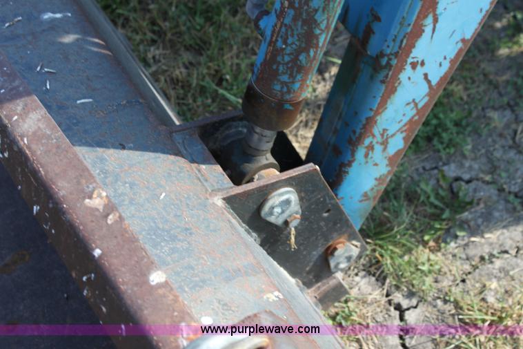 image for item H7346 1990 Ford 4630 tractor