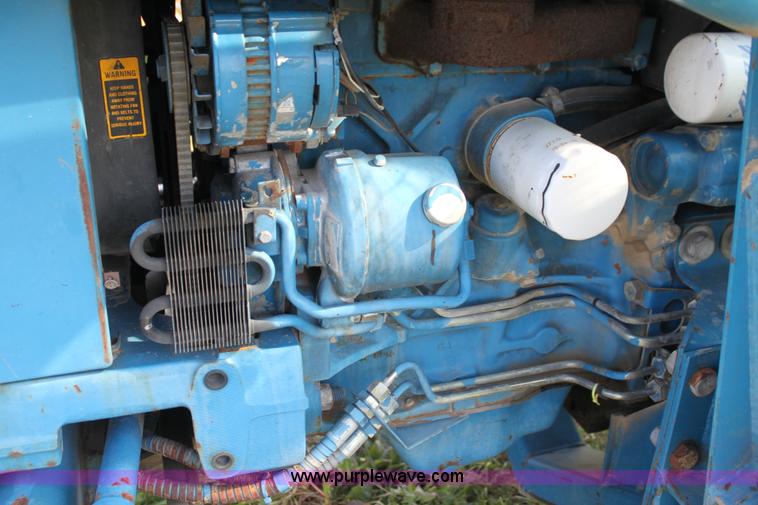 image for item H7346 1990 Ford 4630 tractor
