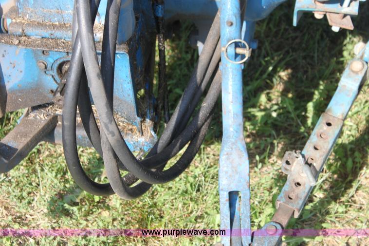 image for item H7346 1990 Ford 4630 tractor