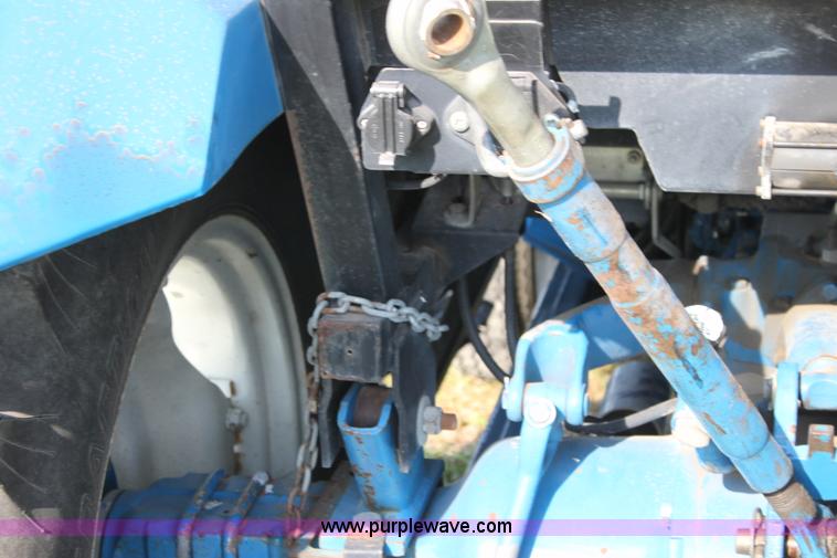 image for item H7346 1990 Ford 4630 tractor