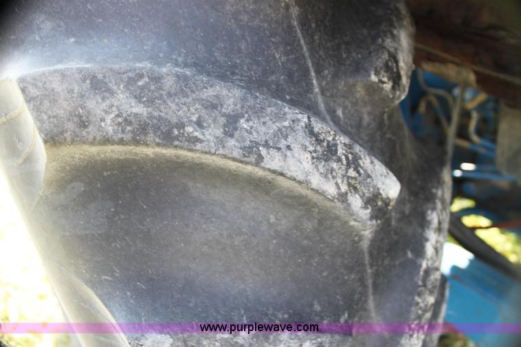 image for item H7346 1990 Ford 4630 tractor