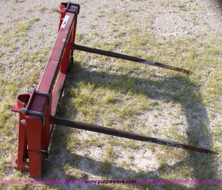 image for item H7347 Westendorf bale spear attachment