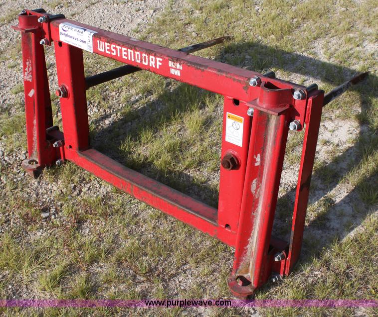 image for item H7347 Westendorf bale spear attachment