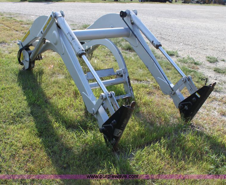 image for item H7348 Westendorf 360 traction action loader