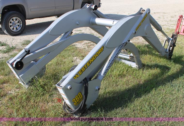 image for item H7348 Westendorf 360 traction action loader