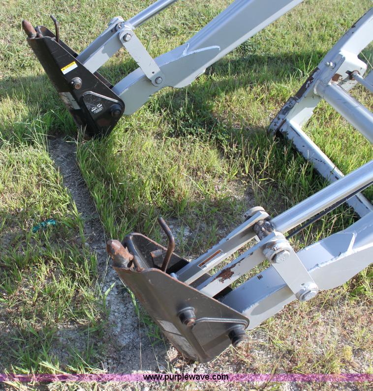 image for item H7348 Westendorf 360 traction action loader