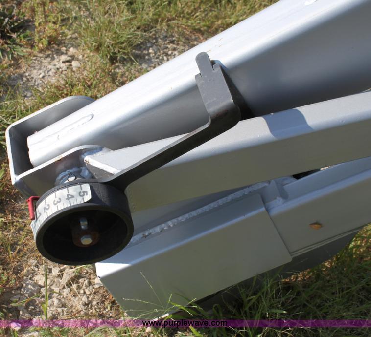 image for item H7348 Westendorf 360 traction action loader